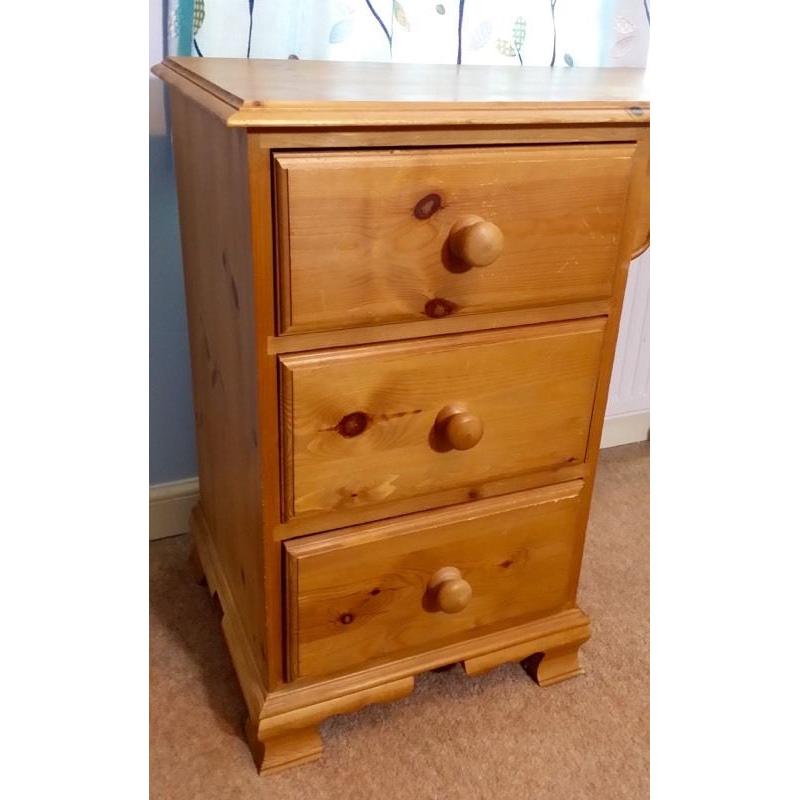 Wooden dressing table