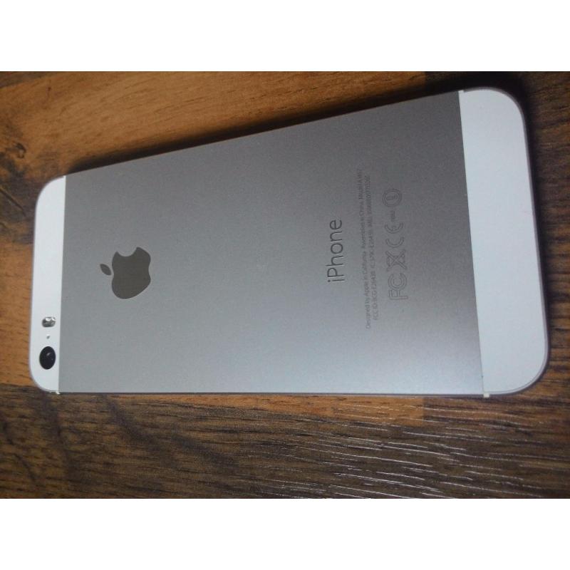 Apple Iphone 5S Silver, 16GB, Unlocked