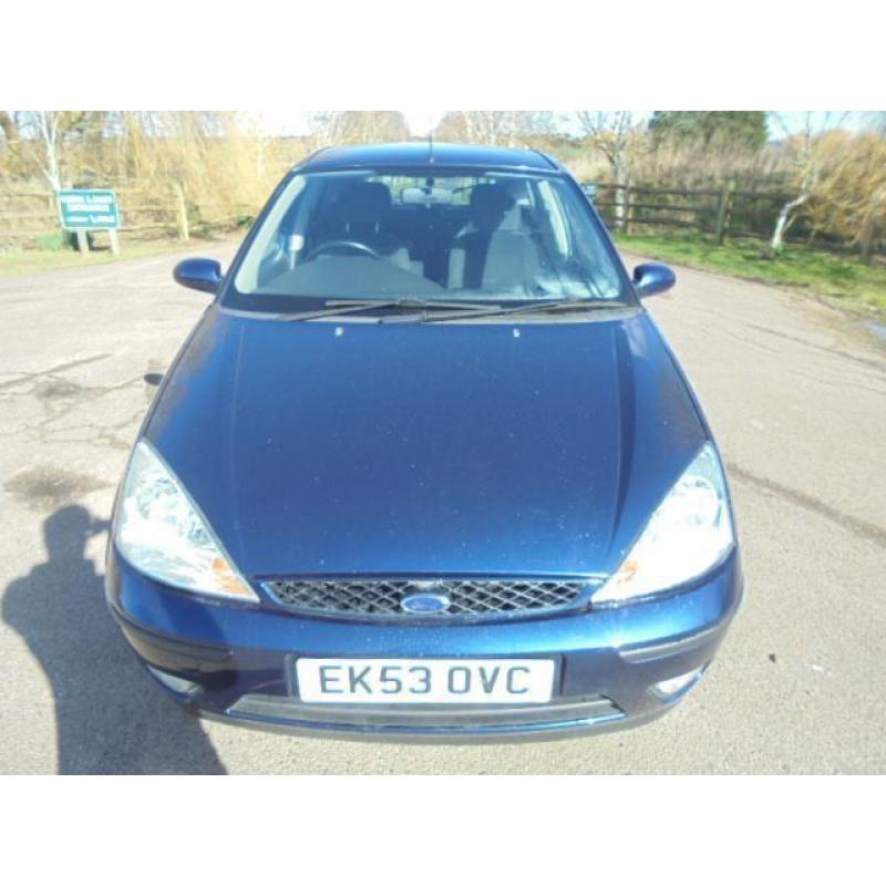 Ford Focus 1.8 i 16v Ghia 5dr SERVICE HISTORY