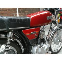 Yamaha yb 100 motor cycle