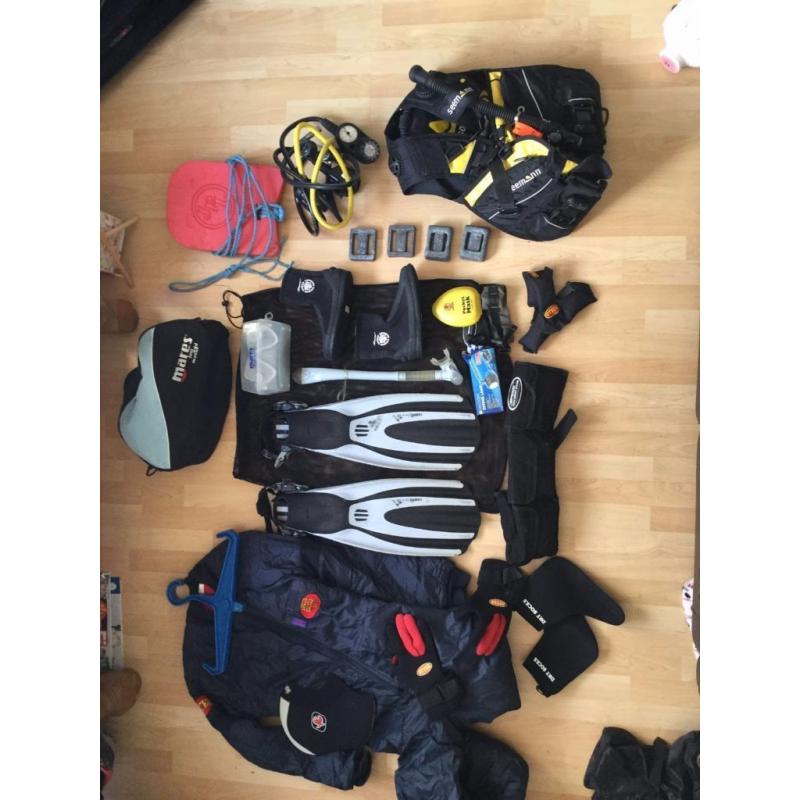 Diving gear