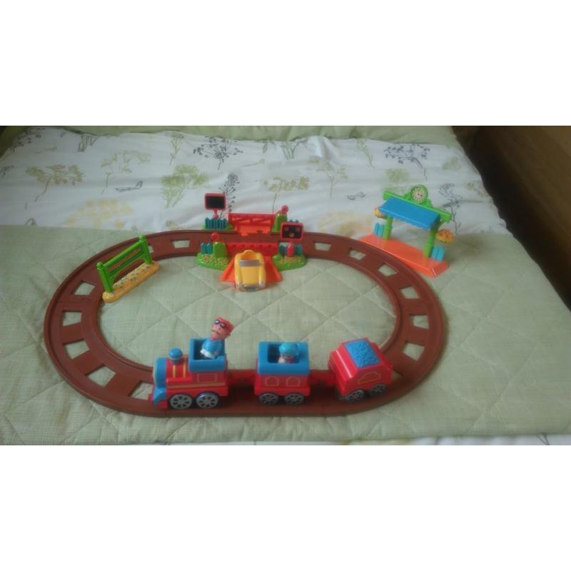 Happyland train set in great condition