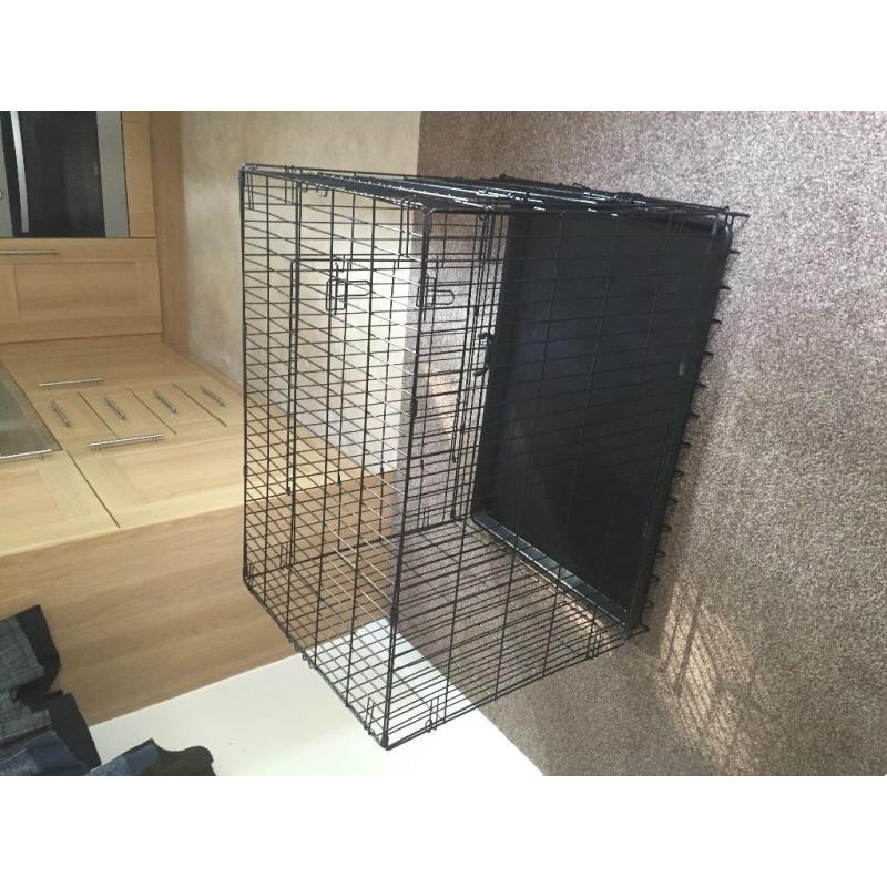 Large dog cage- excellent condition