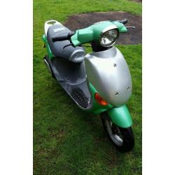 50cc moped engine runs but selling as project see notes. Can deliver for fuel