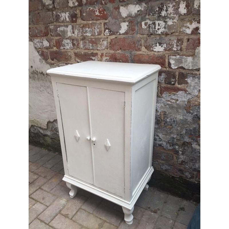 Wine cabinet / storage / cupboard