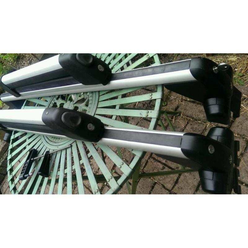 Vw mk4 Golf 3dr roof bars rack genuine with ski snowboard attachment