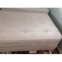 Single divan bed