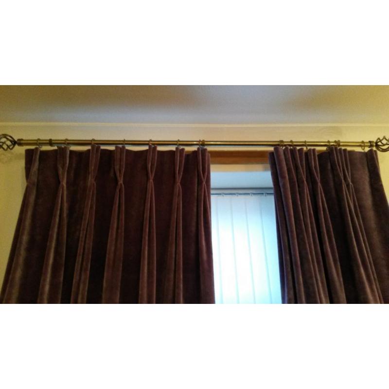 Beauitful Looking Lined Lilac Velvet Curtains in Excellent Condition