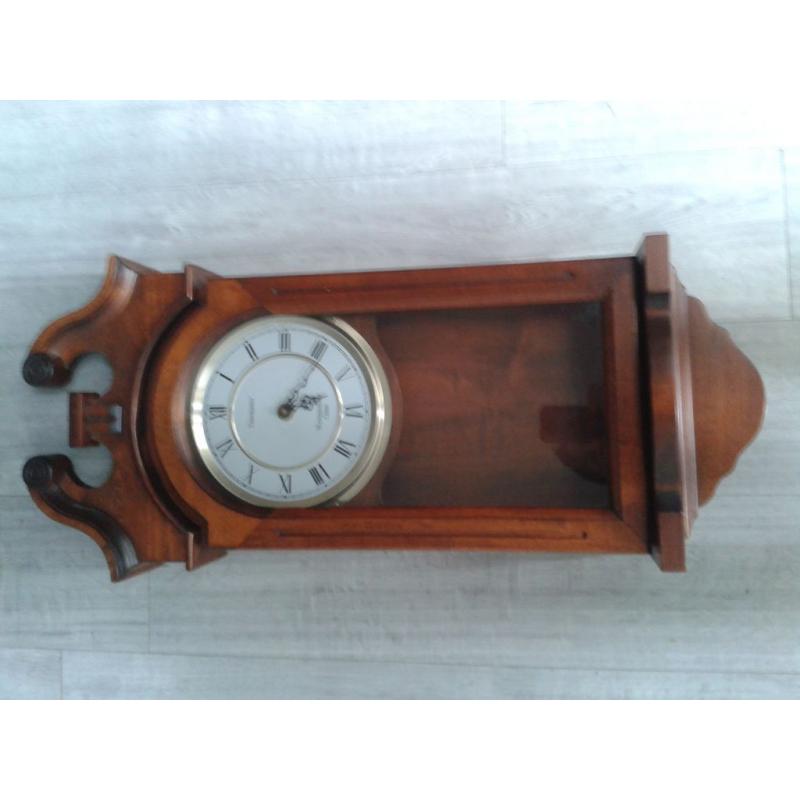 Good sized ornate wall clock, needs attention - just new battery hand set required