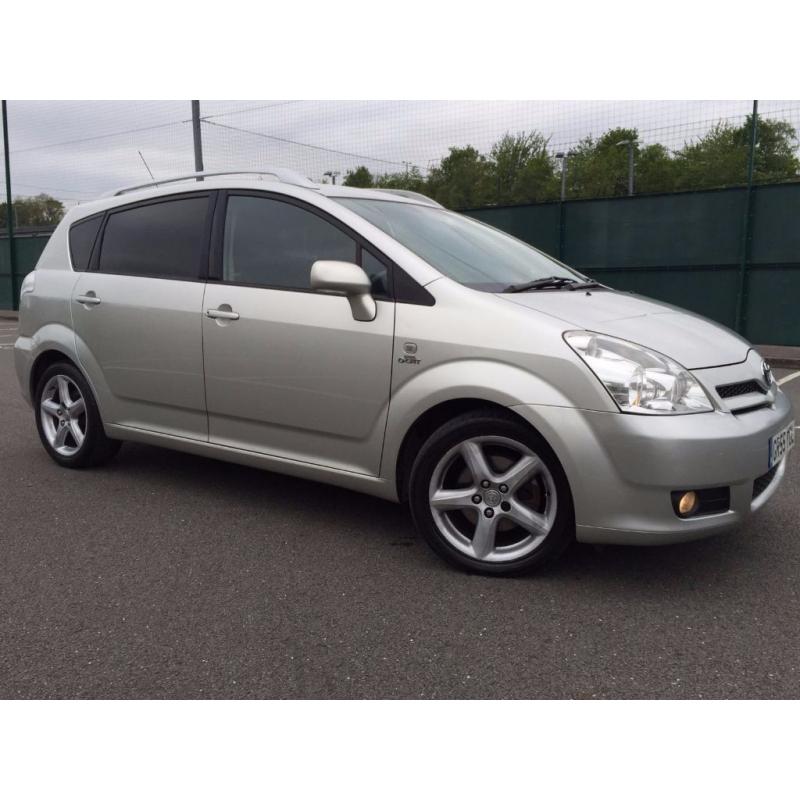 7 seater TOYOTA COROLLA VERSO D4D WITH TV SCREENS