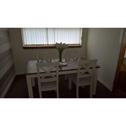 Dining Table & 4 Chairs - Nearly new