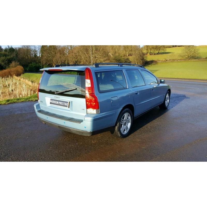 VOLVO V70 D5 S E4 2006. DEMONSTRATOR PLUS 1 LADY OWNER. 186,000 MILES WITH SERVICE HISTORY.