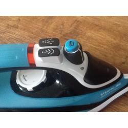 RUSSELL HOBBS Steam Iron