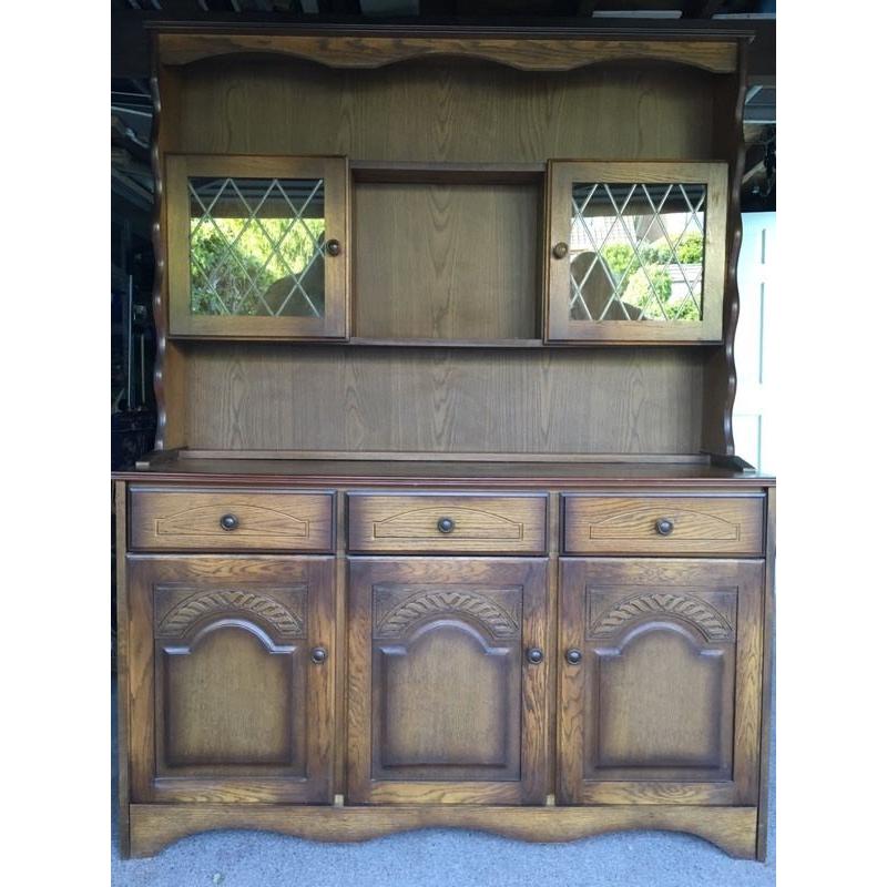 Old Charm Dresser