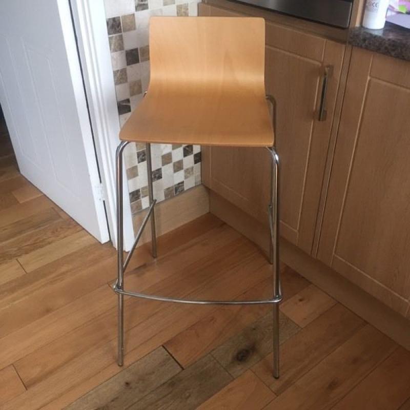 Bar stool