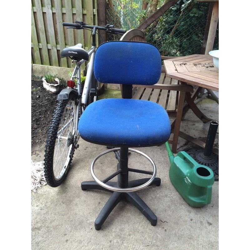 Office swivel chair