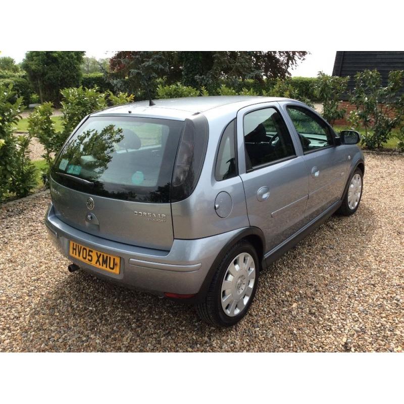 VAUXHALL CORSA 1.2 DESIGN TWINPORT 2005 FSH (grey) 2005