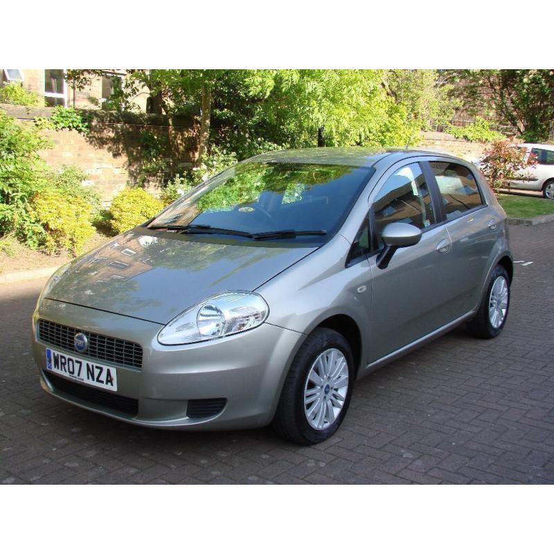 EXCELLENT CAR!!! 2007 FIAT GRANDE PUNTO DYNAMIC 1.2 5dr, 1 YEAR MOT, 2 FORMER KEEPERS, WARRANTY