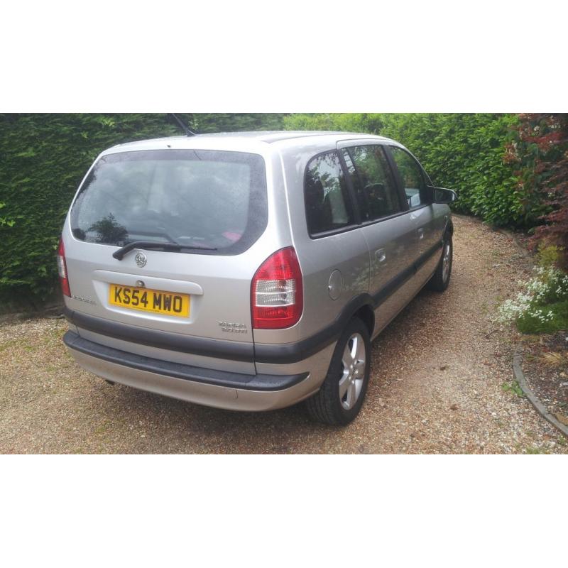 2005 2.0 DTI Vauxhall Zafira 7 Seater Diesel 100bhp, New MOT, Service History.