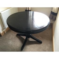 Wooden black round table