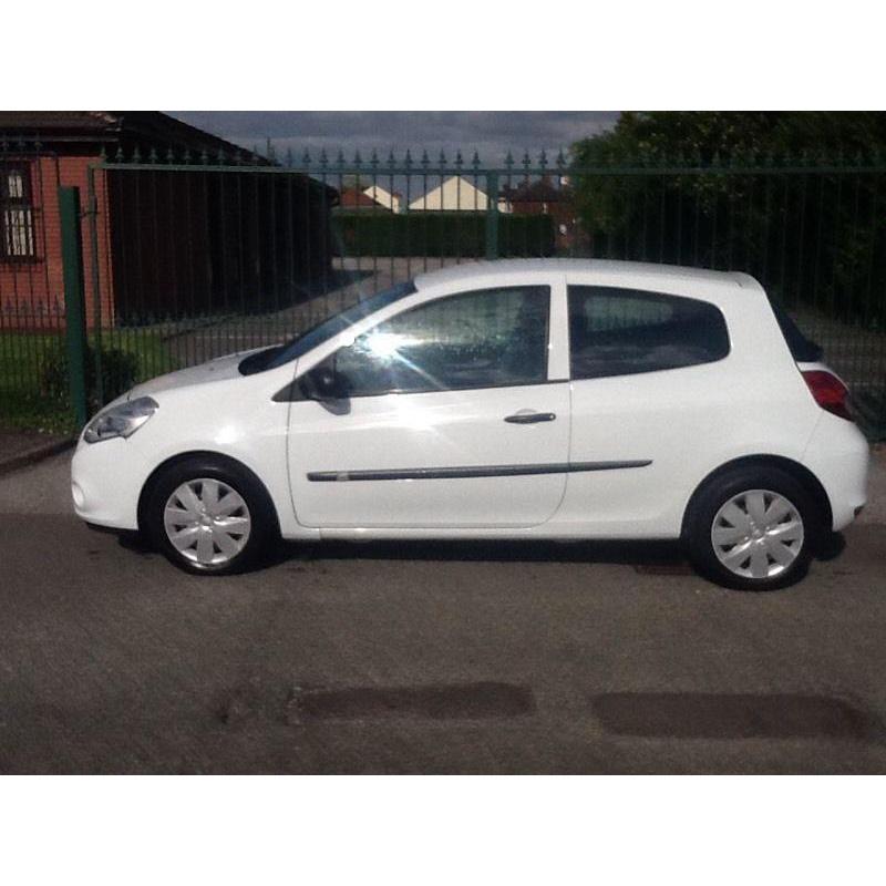 Renault Clio 1.2 16v ( 75bhp ) ( a/c ) 2009MY Extreme FINANCE AVAILABLE WITH NO