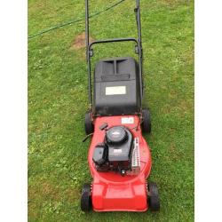 Castle garden self propelled lawnmower