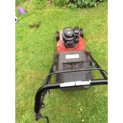 Castle garden self propelled lawnmower