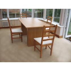 EXCELLENT CONDITION DINING TABLE & 4 NEWLY UPHOLSTERED CHAIRS