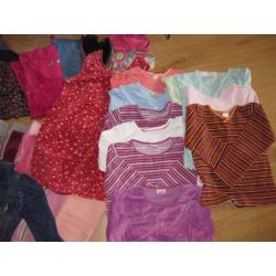 HUGE BUNDLE OF GIRLS CLOTHES age 4-5 - GREAT CONDITION - BARGAIN PRICE