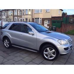 Mercedes-Benz M Class 3.0 ML 320 7G-Tronic 5dr excellent condition