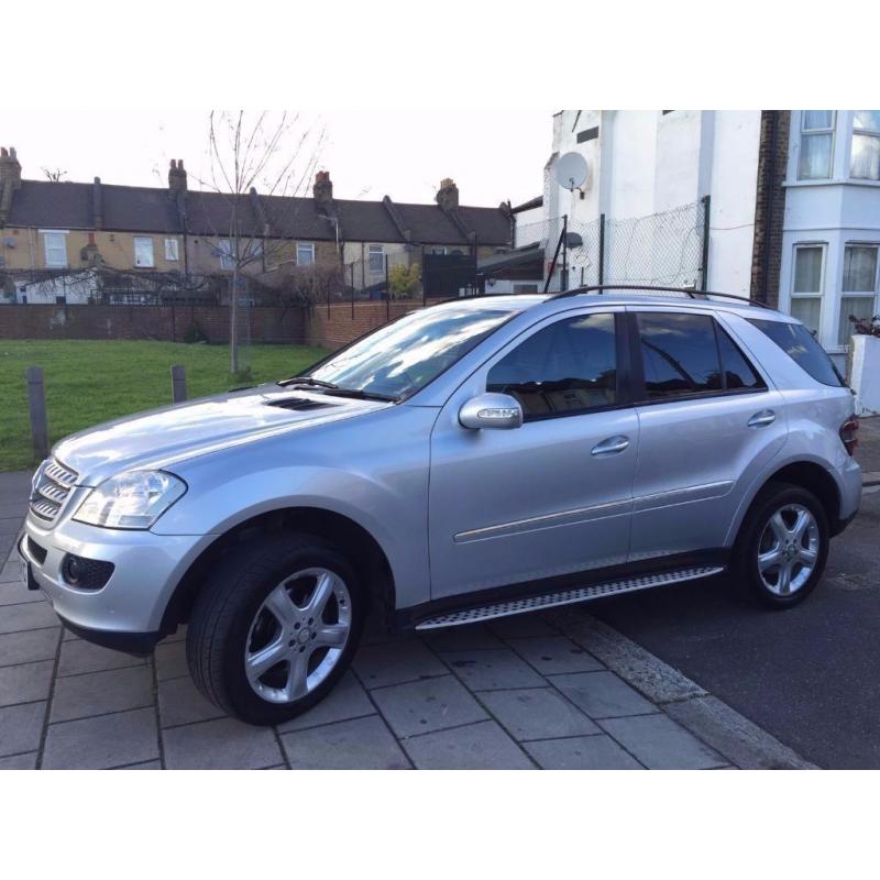 Mercedes-Benz M Class 3.0 ML 320 7G-Tronic 5dr excellent condition