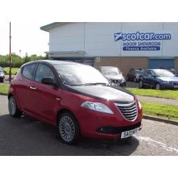 CHRYSLER YPSILON 1.2 BLACK AND RED 5D 69 BHP FREE 12 MONTH WARRANTY