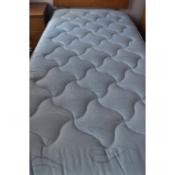 Single divan bed