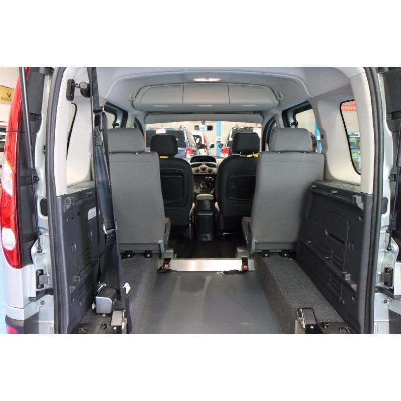 Renault Kangoo Expression Auto Wheelchair accessible car vehicle 4 seat Automtic