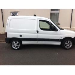 Citoren Berlingo, 1.9L, 97000 miles, Diesel, 5 months left on M.O.T, Ludlow Shropshire. 1200 ono