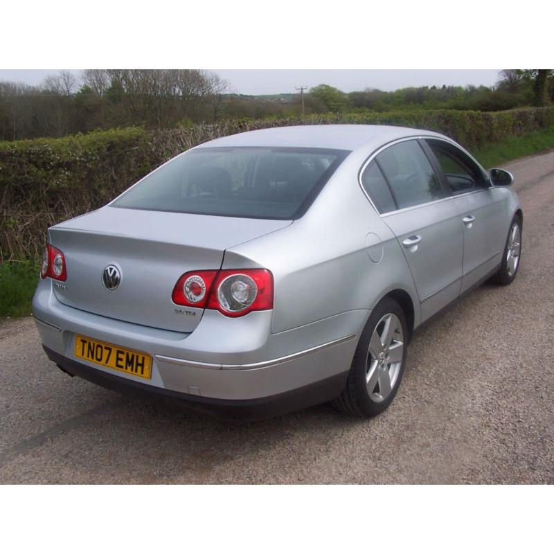 Volkswagen Passat 2.0TDI DPF ( 170PS ) Sport In Silver , 6 Speed G/box