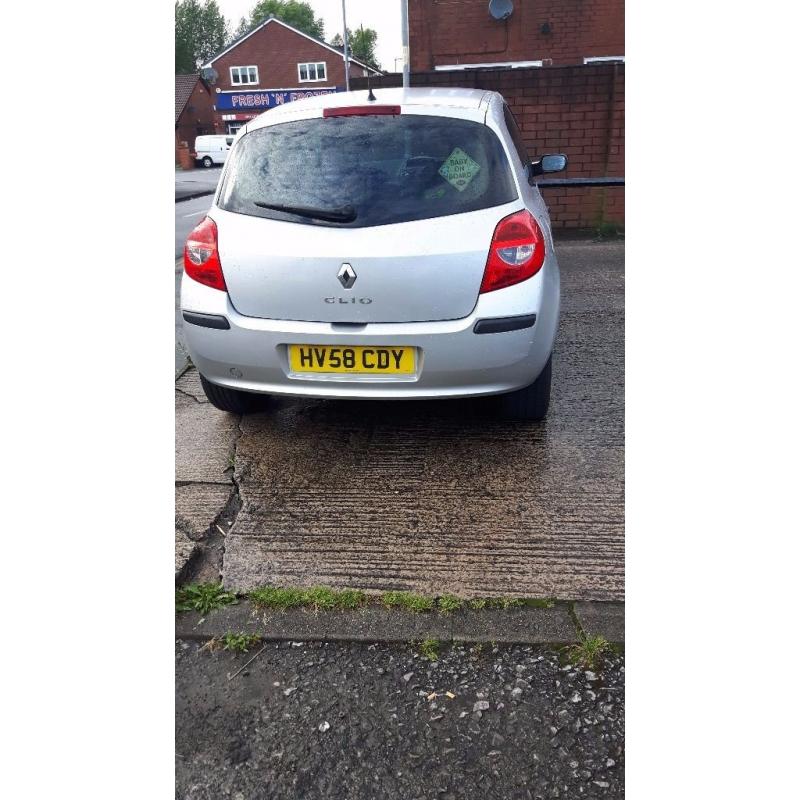 CAR FOR SALE Renault CLIO Low mileage (Quick Sale)