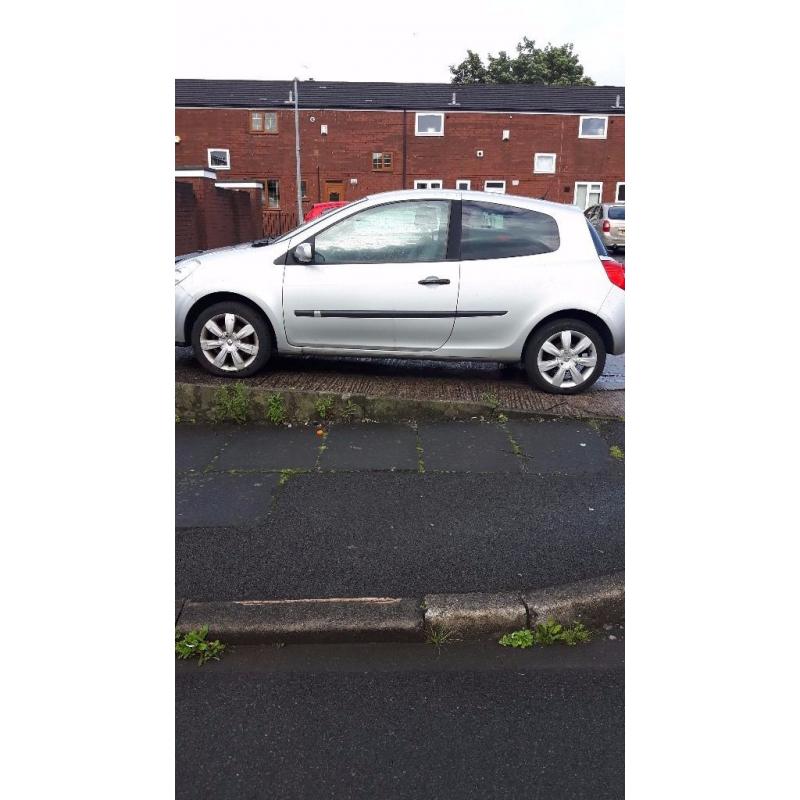 CAR FOR SALE Renault CLIO Low mileage (Quick Sale)