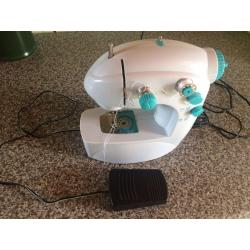 Compact sewing machine VERY GOOD CONDITION