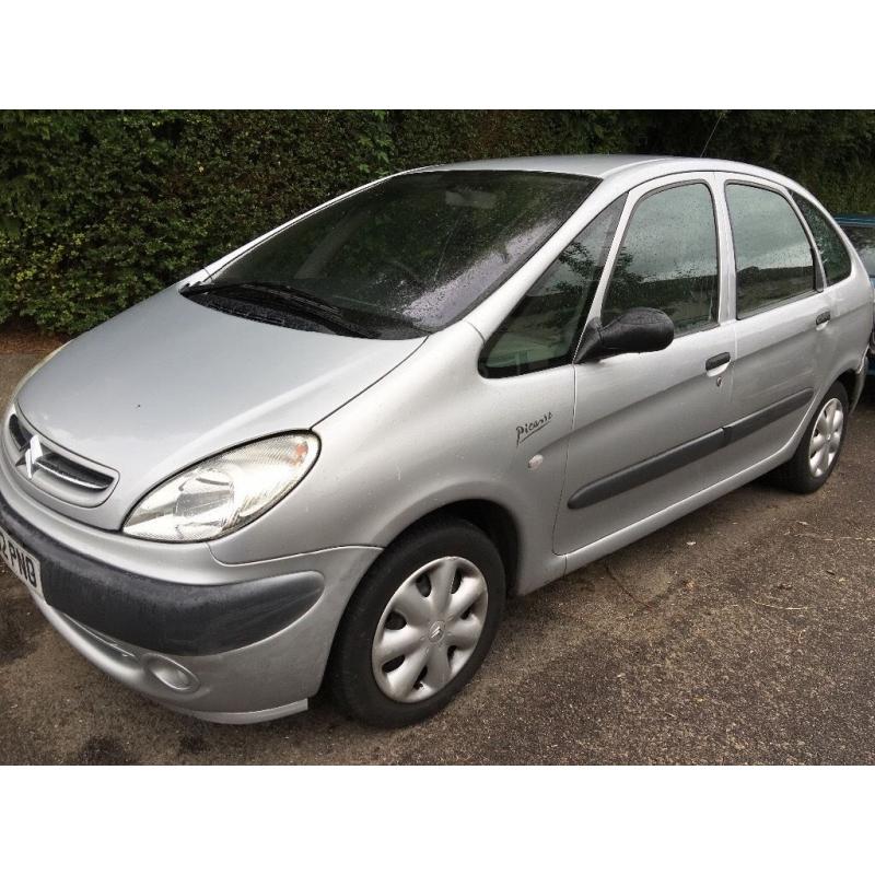 Citroen Xsara Picasso SX 16V 1749cc Petrol 5 speed manual 5 door estate 02 Plate 02/08/2002 Silver