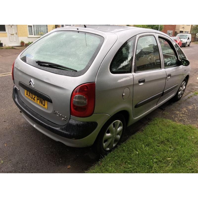 Citroen Xsara Picasso SX 16V 1749cc Petrol 5 speed manual 5 door estate 02 Plate 02/08/2002 Silver