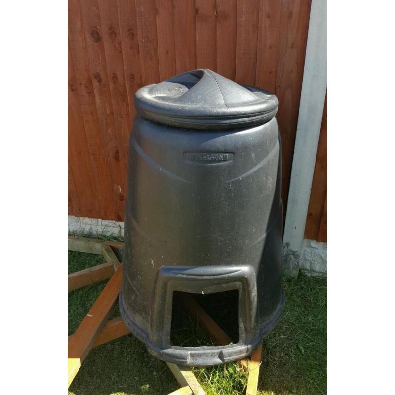 Compost Bin/ Composter