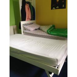 Single Bed with Pull out that folds up to same size