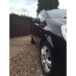 **REDUCED**Vauxhall corsa 1.4 design 10 months M.O.T remaining