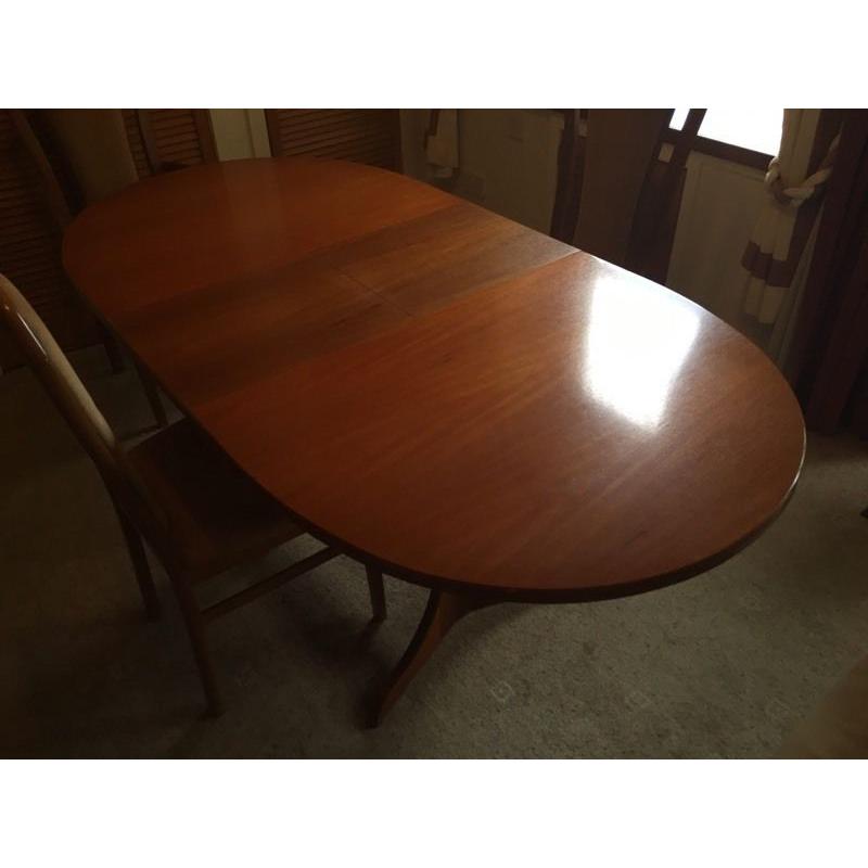 Dining Table & 4 Chairs