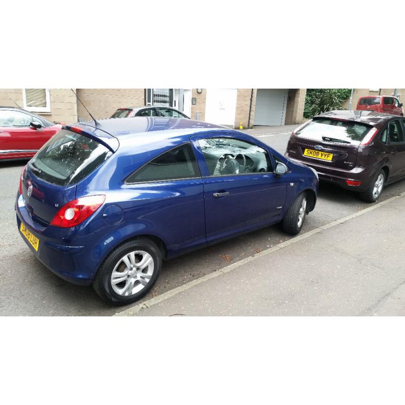 Ideal first car - Vauxhall Corsa 1.2 i 16v Breeze 3dr