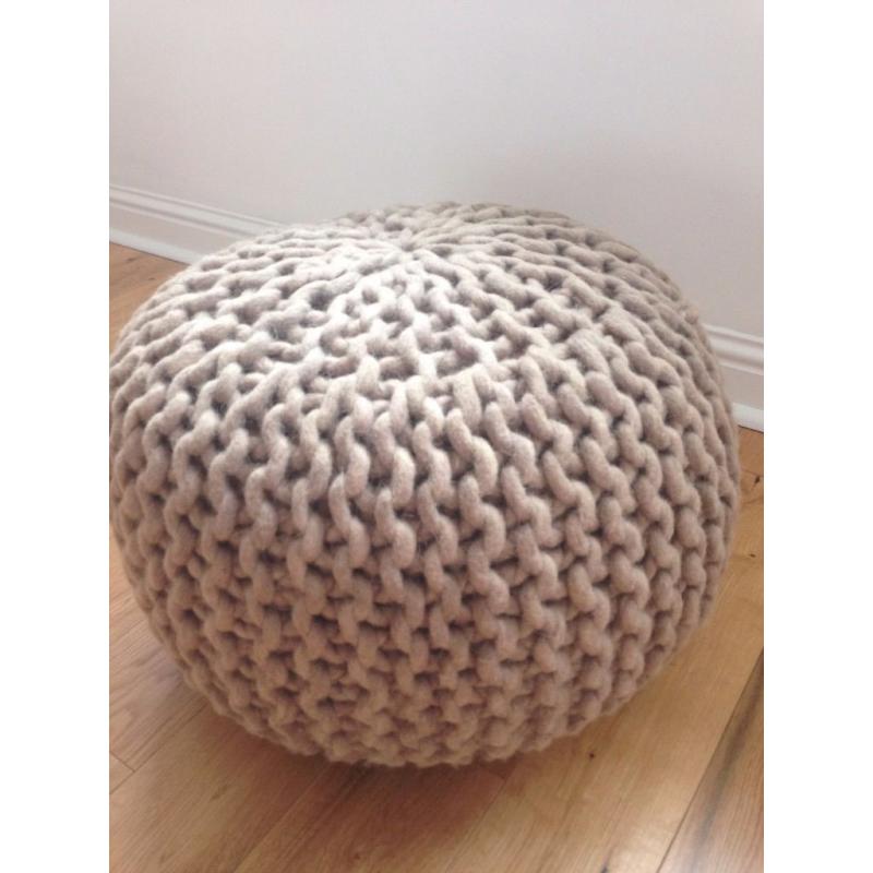 Chunky woolen pouffe