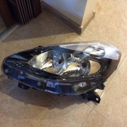 Valeo Headlight Renault Clio Mk 3 2009-2012