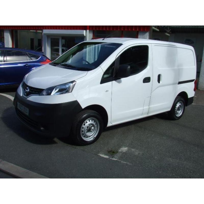 Nissan NV200 1.5dCi 89bhp Van Euro 5 Twin Side Doors SE Air Con Reverse Camara