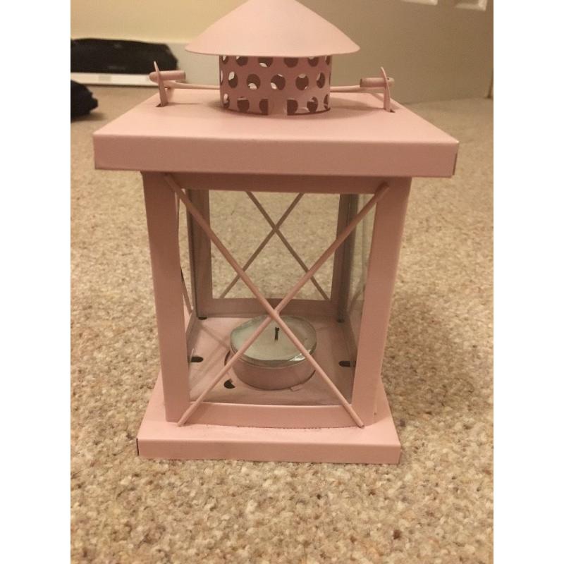 Baby pink lantern